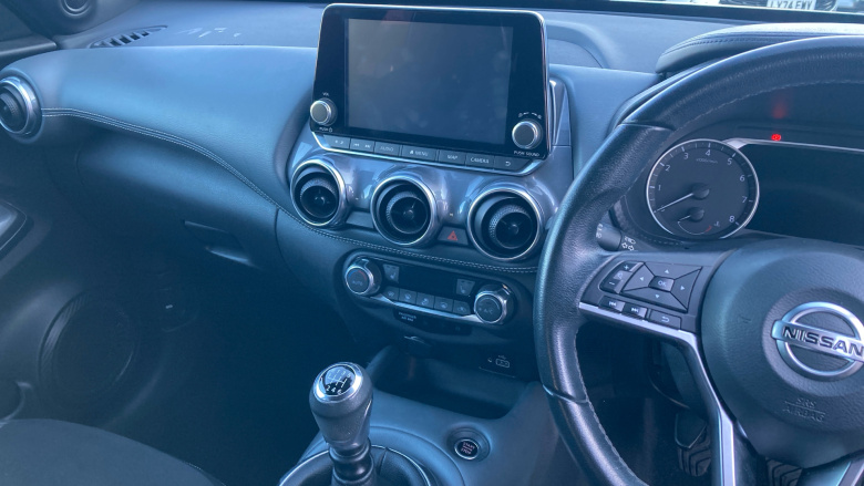 Nissan Juke 1.0 DiG-T Tekna 5dr Petrol Hatchback